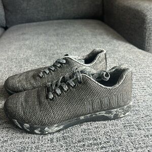 No Bull sneakers size 5.5 women’s